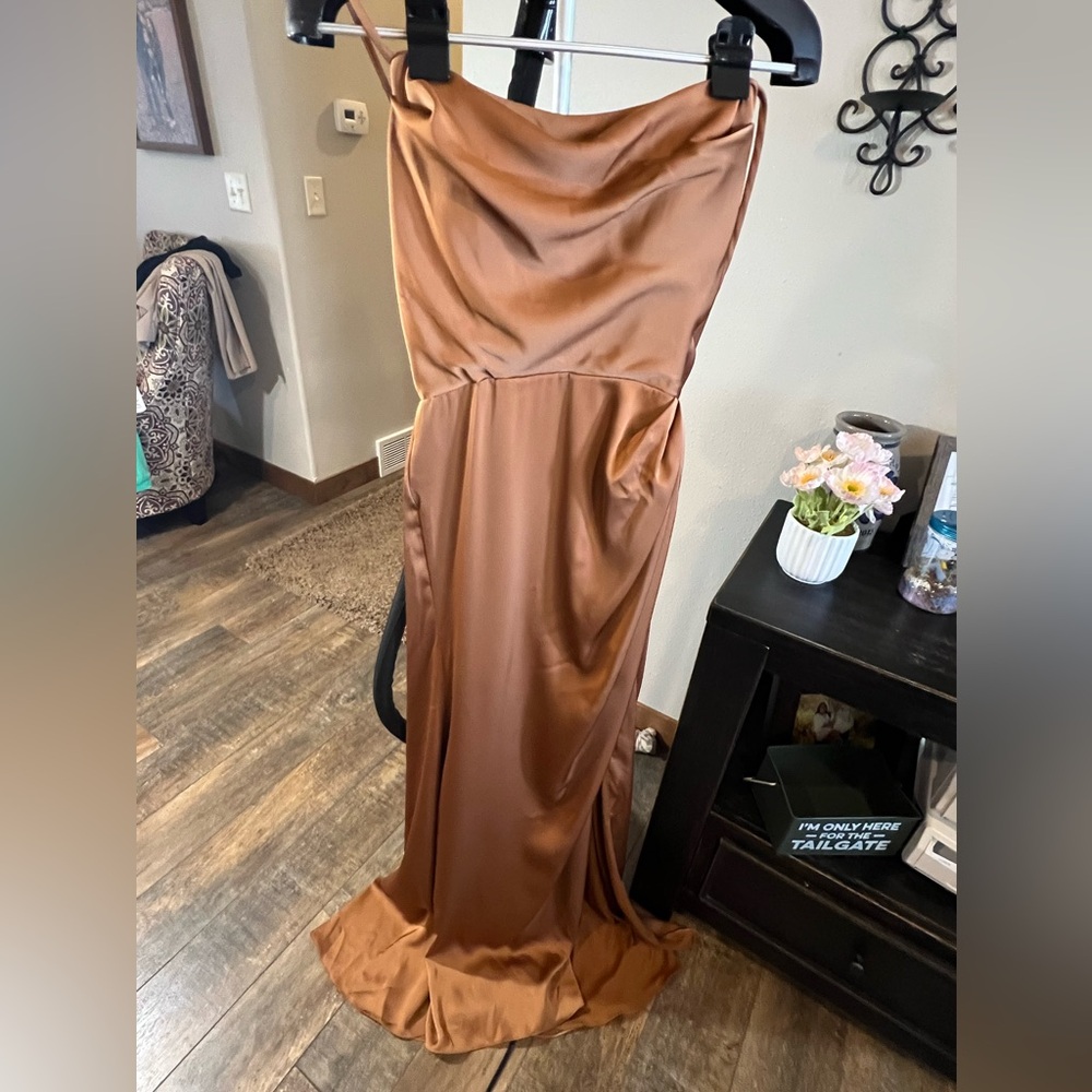 Morilee STYLE #21856 NWT BRONZE
COWL NECK LUXE SATIN BRIDESMAID DRESS
$209 - Picture 10 of 11